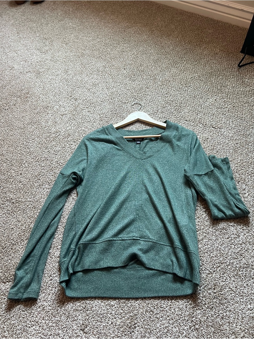 Buffalo David Bitton green V-Neck Pullover Sweater